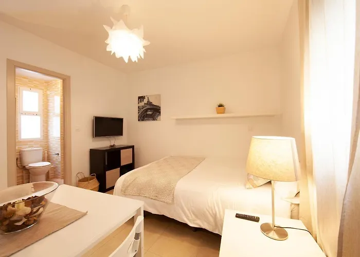 Fun Building By Homeabout Appartement *