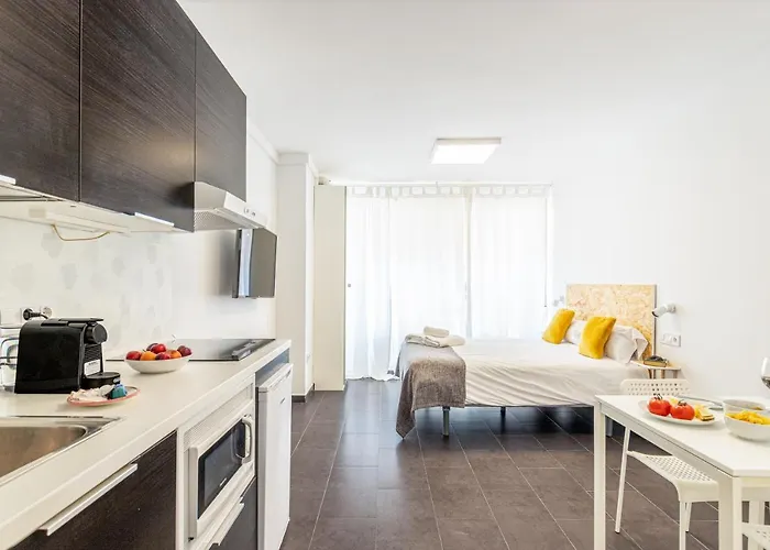 Fun Building By Homeabout Appartement *
