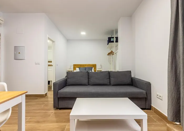 Fun Building By Homeabout Málaga