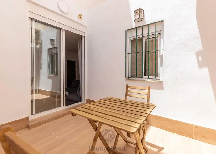Fun Building By Homeabout Appartement Málaga