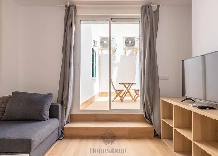 Fun Building By Homeabout Appartement