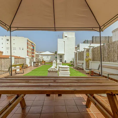 Fun Building By Homeabout Appartement